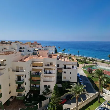 Apartment Estudio 8 *